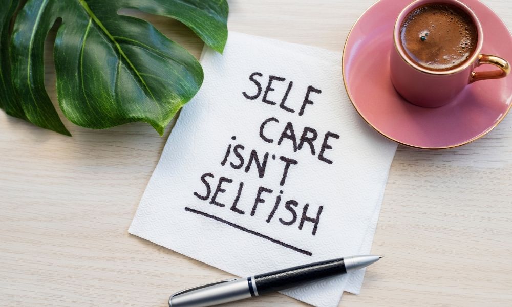 Note saying self care is not selfish